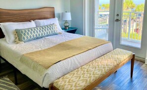 2 habitaciones, tabla de planchar con plancha y cuna de viaje