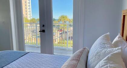 Oceanview villa 100yds to beach