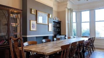 Cottage | Dining