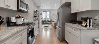 Shaw Chic Oasis: Metro-Accessible 2BR Rowhouse