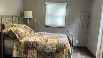 2 sovrum, strykjärn/strykbräda, gratis wi-fi och sängkläder