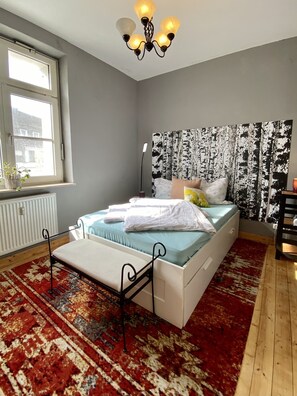 1 bedroom, travel cot, free WiFi, bed sheets