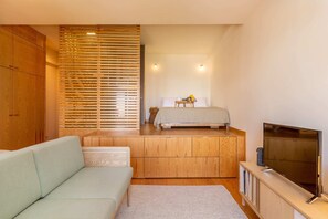 アイロン / アイロン台、WiFi、ベッドシーツ