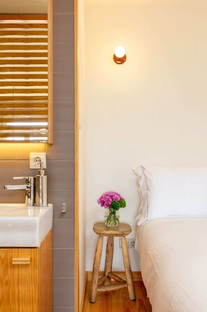 Strykejern/-brett, wi-fi og sengetøy