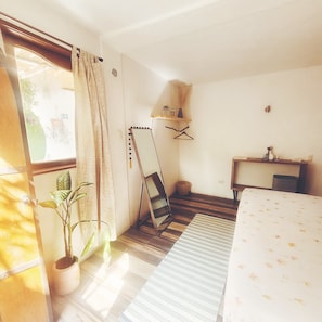 Habitació individual Comfort, 1 dormitori, accessible | Decoració individual, mobiliari individual i wifi gratuïta