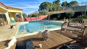 Utomhuspool