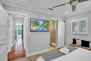 3 habitaciones, escritorio, tabla de planchar con plancha y wifi gratis 