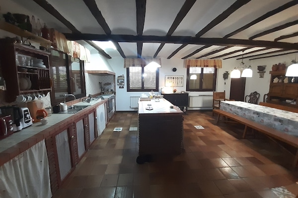 Réfrigérateur, micro-ondes, four, lave-vaisselle