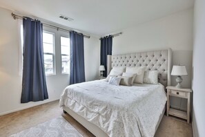2 bedrooms, desk, iron/ironing board, free WiFi