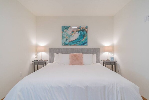 2 bedrooms, desk, iron/ironing board, travel cot