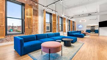 Luxury Penthouse, 6 Bedrooms | Individually decorated, individually furnished, laptop workspace