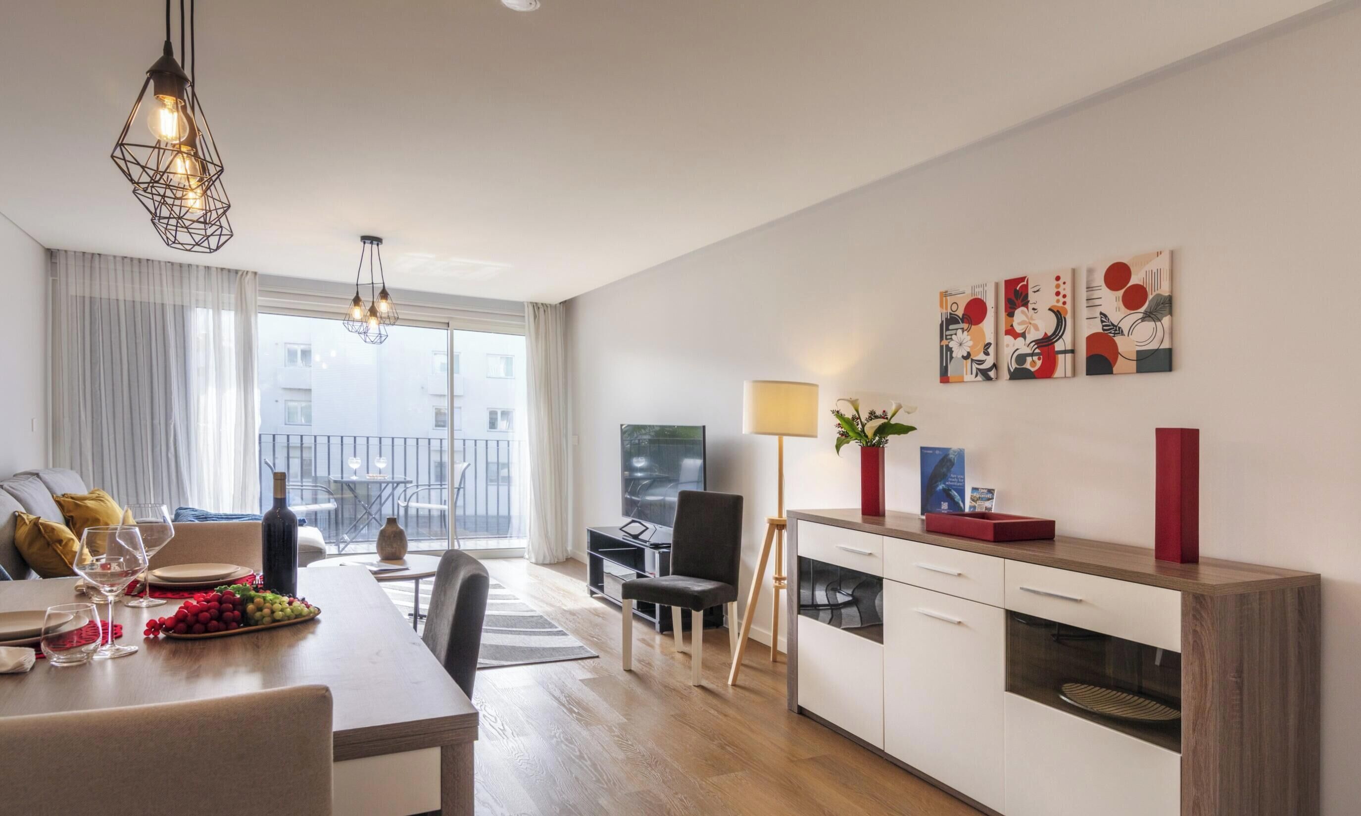 Condo Premium | Área de sala de estar | Smart TV de 55 pulgadas con canales digitales, televisión y Netflix 