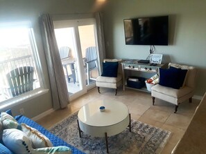 TV - Lovely Sunrise Breeze - Enjoy up to 40% off high season rates for a limited time! (Galveston)