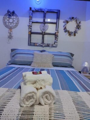Standard Double Room | Blackout drapes, iron/ironing board, free WiFi, bed sheets - Mar de Maria  Pousada (Búzios)