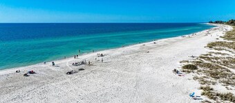 Liddie's Place: Gulf Front Sun Plaza West Condo, Pool, Tennis by Anna Maria Life Vacation Rentals