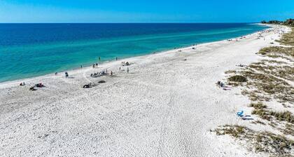 Liddie's Place: Gulf Front Sun Plaza West Condo, Pool, Tennis by Anna Maria Life Vacation Rentals