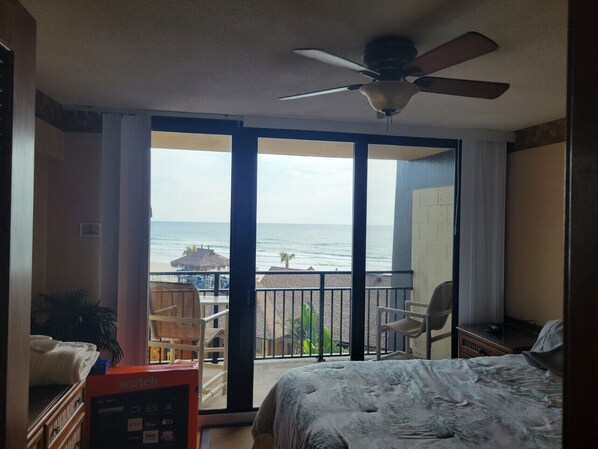 1 chambre, bureau, fer et planche à repasser, Wi-Fi gratuit