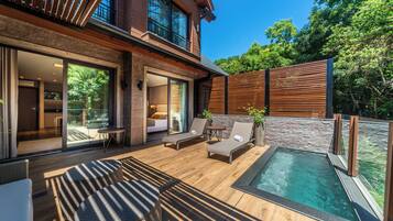 Suíte (Deck) | 1 quarto, roupas de cama antialérgicas, frigobar, cofres nos quartos