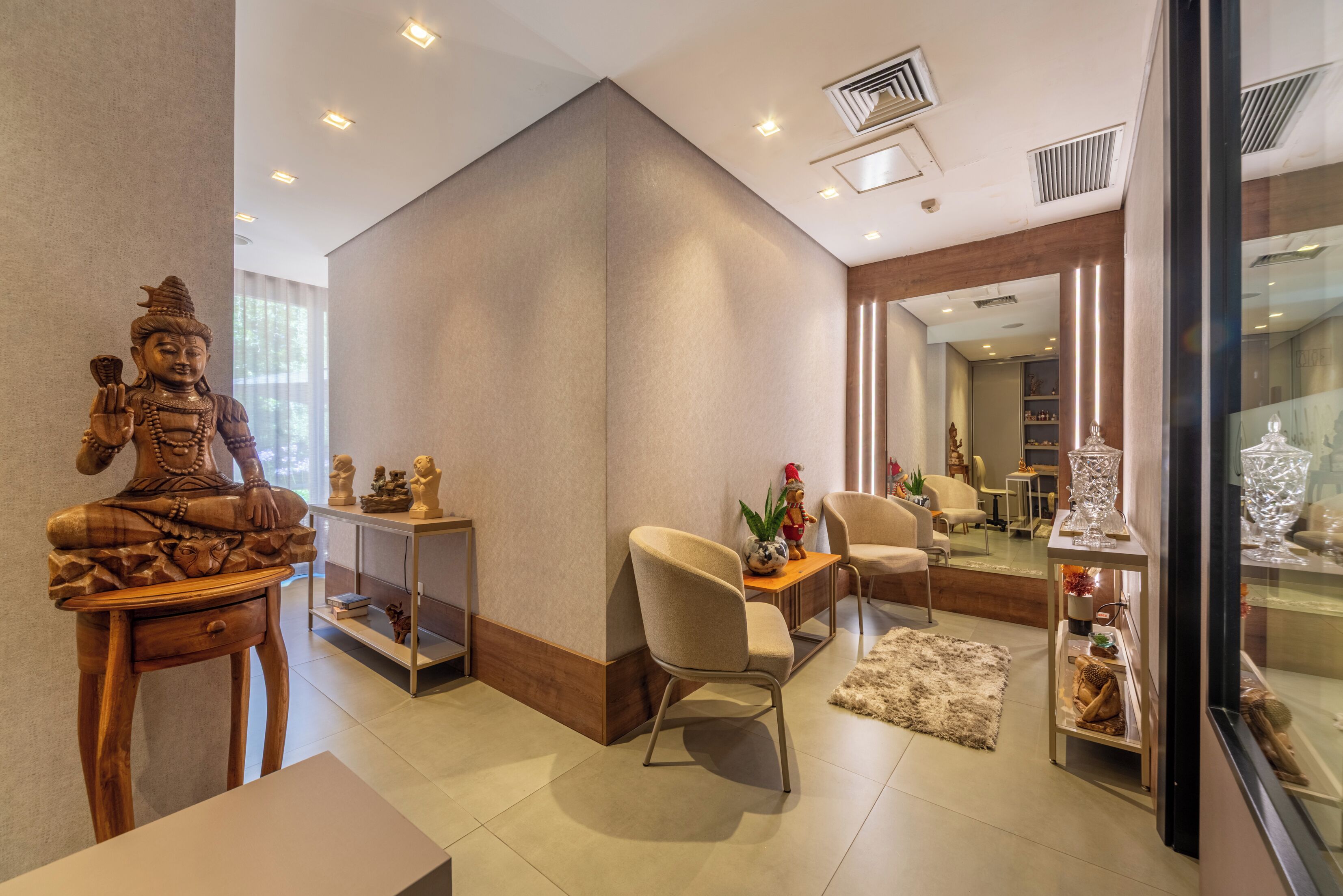 Sauna, hot tub, steam room, massages