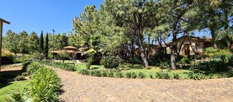 Quinta Tere Hotel & Gallery