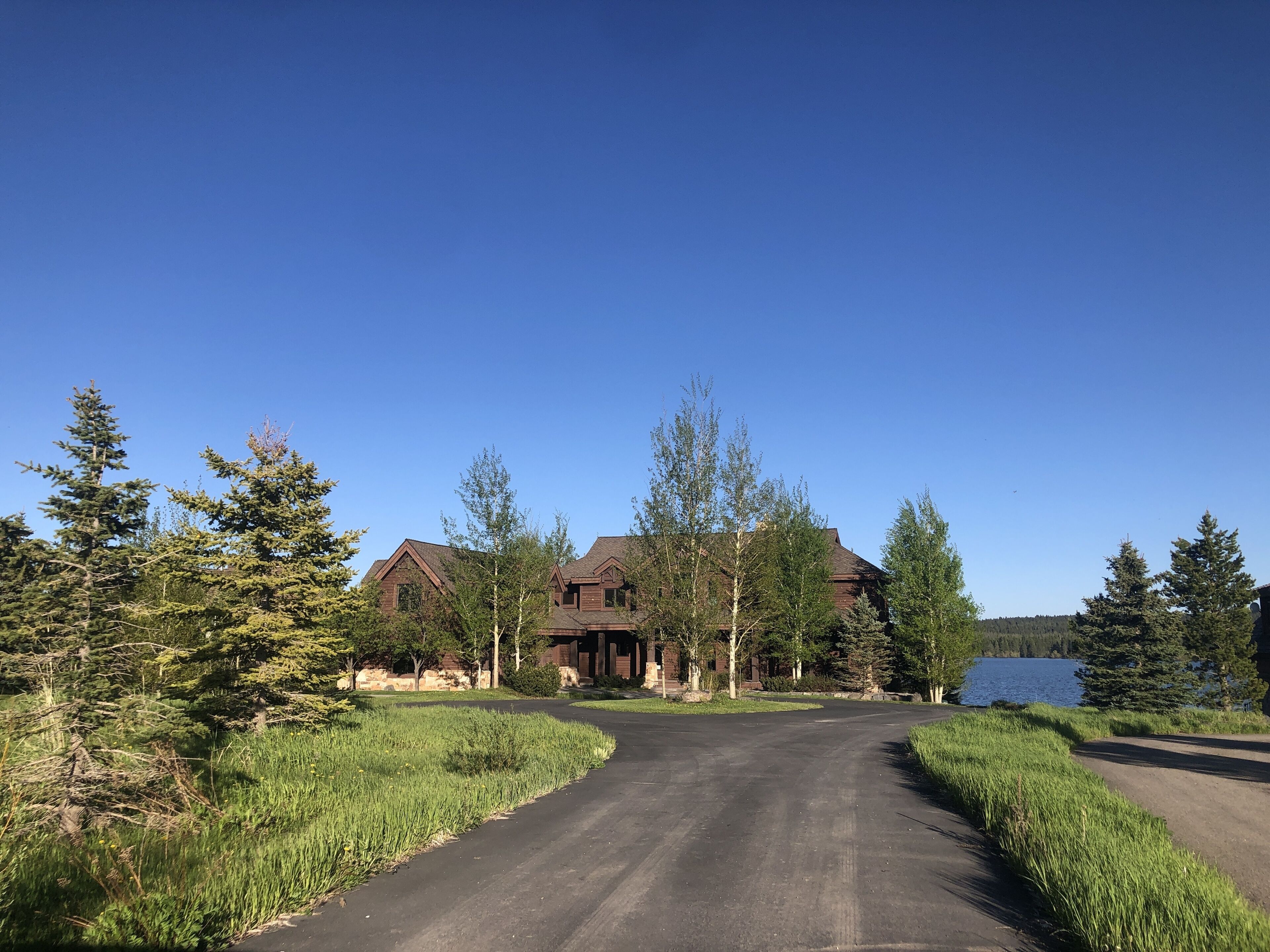Sandy Beach Lodge* Waterfront Home, Wifi, Fire Pit, Bbq Grill, Boat Dock