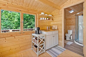 冰箱、微波炉、炉灶、茶具/咖啡用具