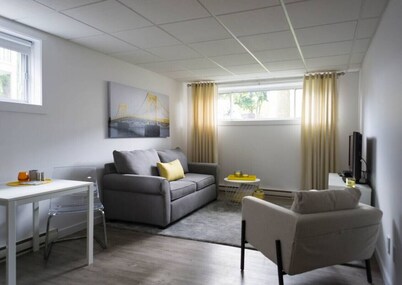 315A des Chênes Ouest · Superbe condo avec parking.