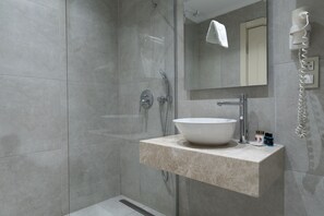 Standard with French Balcony | Bathroom | Shower, rainfall showerhead, free toiletries, hair dryer - Rooms365 (Fethiye)