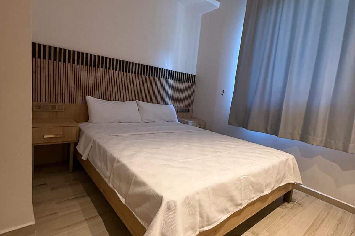 Economy Double Room - Giris Kat (Balkonsuz) | 1 bedroom, Egyptian cotton sheets, premium bedding, Select Comfort beds