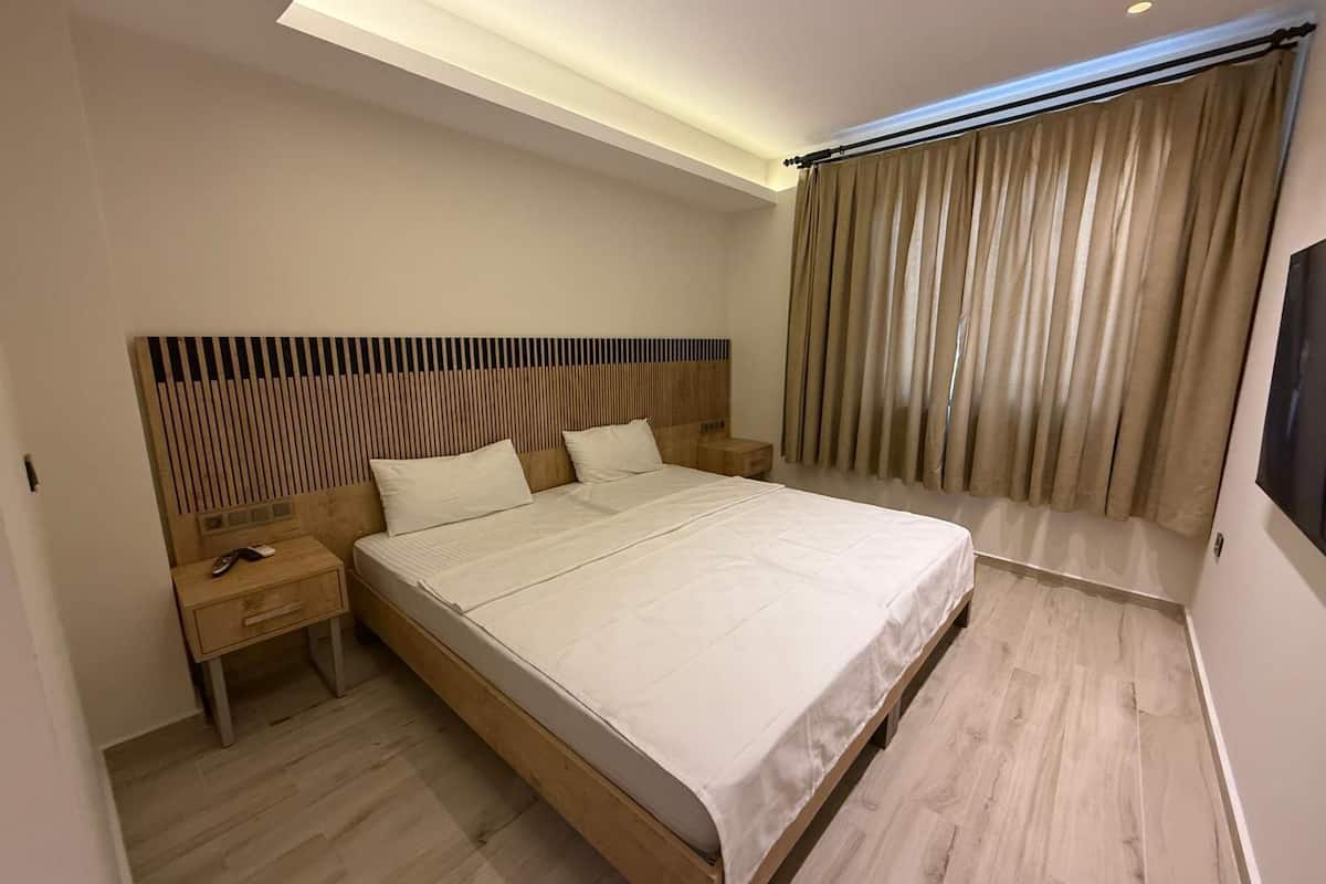 Economy Double Room - Giris Kat (Balkonsuz) | 1 makuuhuone, egyptinpuuvillaiset lakanat, ylelliset vuodevaatteet