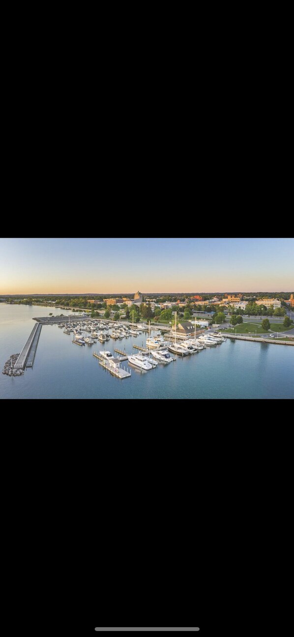 Unclassified image, 1 of 37, button