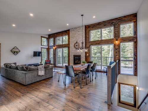 La Grande Ourse : Modern Waterfront w/spa