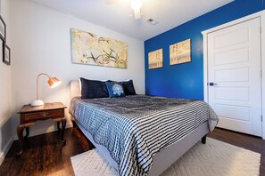 3 bedrooms, desk, iron/ironing board, WiFi