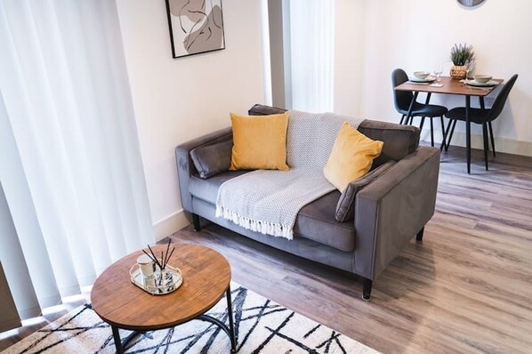 Panoraamahuoneisto, esteetön, oma kylpyhuone | Lounge