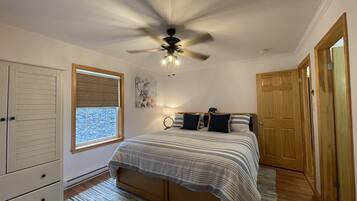 3 Schlafzimmer, Schreibtisch, Bügeleisen/Bügelbrett, kostenloses WLAN