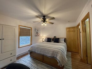 3 chambres, bureau, fer et planche à repasser, Wi-Fi gratuit