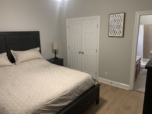 3 chambres, accès au Wi-Fi (inclus), literie fournie