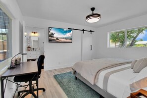 3 camere, una scrivania, ferro/asse da stiro, culla da viaggio