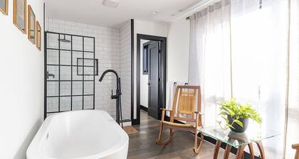 BRAND NEW 4 story home minutes from Warren St w/ a King Suite!