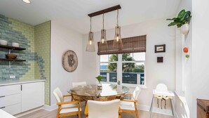 Dining - Tide Pool - Heated Pool/Hot Tub/Golf Cart/Rooftop Deck/Ocean Views (St. Augustine)