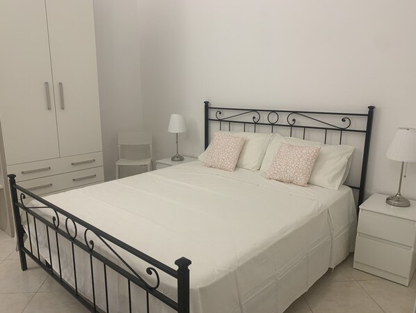 2 Schlafzimmer, Bettwäsche