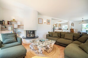 Smart TV, fireplace, video games, table football