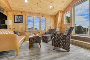 Condo (Sea View Loft) | Exterior