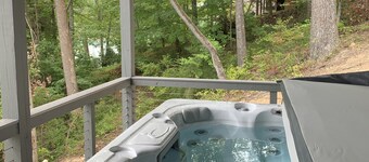 Large Lakefront home w/ Private Dock in Big Creek, beautiful views!