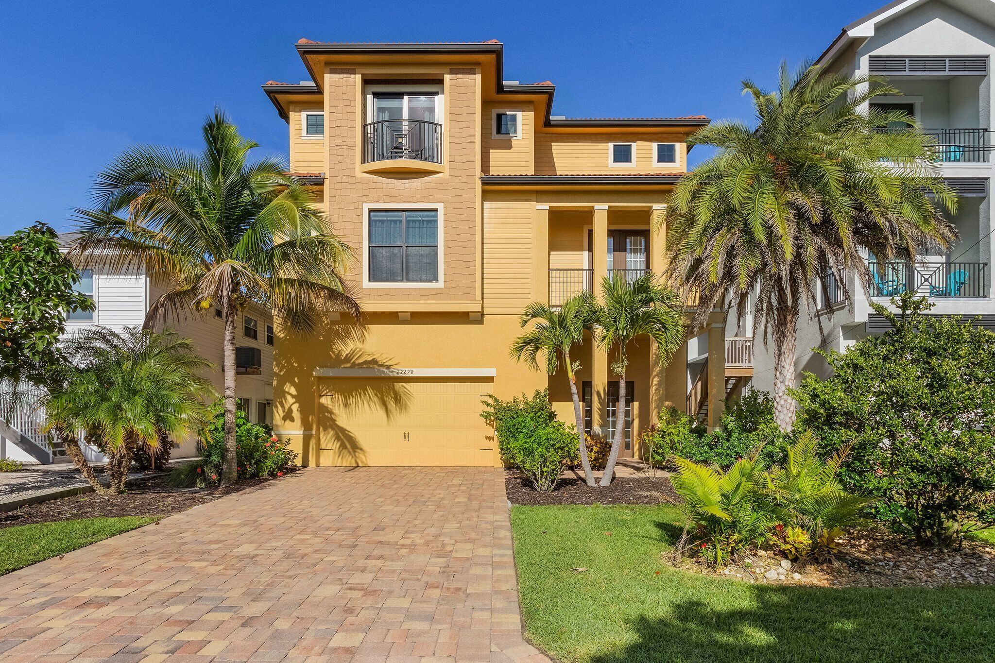 NEW! "The Mac" Beach House @Bonita! Premier location!