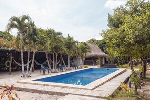 Outdoor pool - AMALIFE Beach Club & Hotel  (Cartagena)