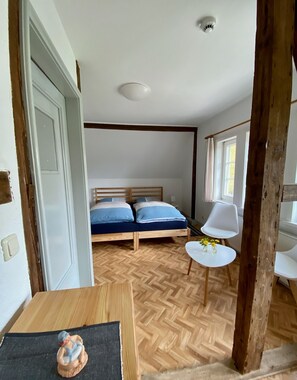 7 bedrooms, travel cot, free WiFi, bed sheets - large holiday home on the Baltic Sea "Oldevighus" (Hohenkirchen)