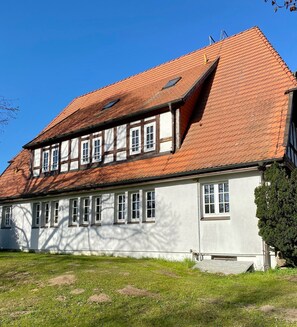 Exterior - large holiday home on the Baltic Sea "Oldevighus" (Hohenkirchen)