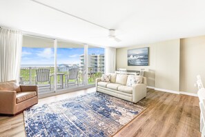 Flat-screen TV - Sandcastle Condominiums Unit 313 (Port Aransas)