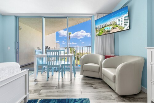Sandcastle Condominiums Unit 319